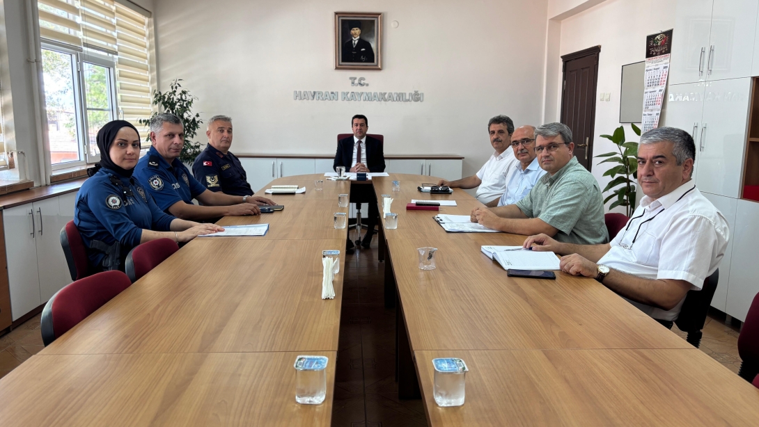 ÇOCUKLARIN EĞİTİM SÜREÇLERİNİN GÜVENLİĞİNE İLİŞKİN KORUYUCU VE ÖNLEYİCİ HİZMET VE TEDBİRLERİN ARTIRILMASINA YÖNELİK İŞ BİRLİĞİ PROTOKOLÜ, HAVRAN İLÇE YÜRÜTME KURULU TOPLANTISI          